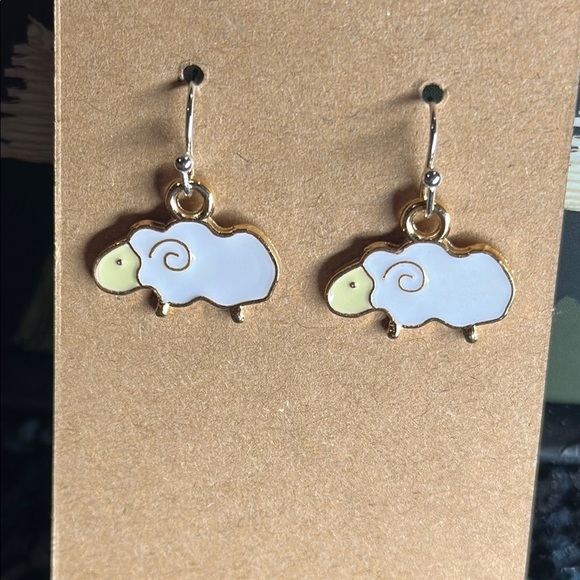 NWT handmade Gold and White Sheep Earrings - Picture 4 of 4